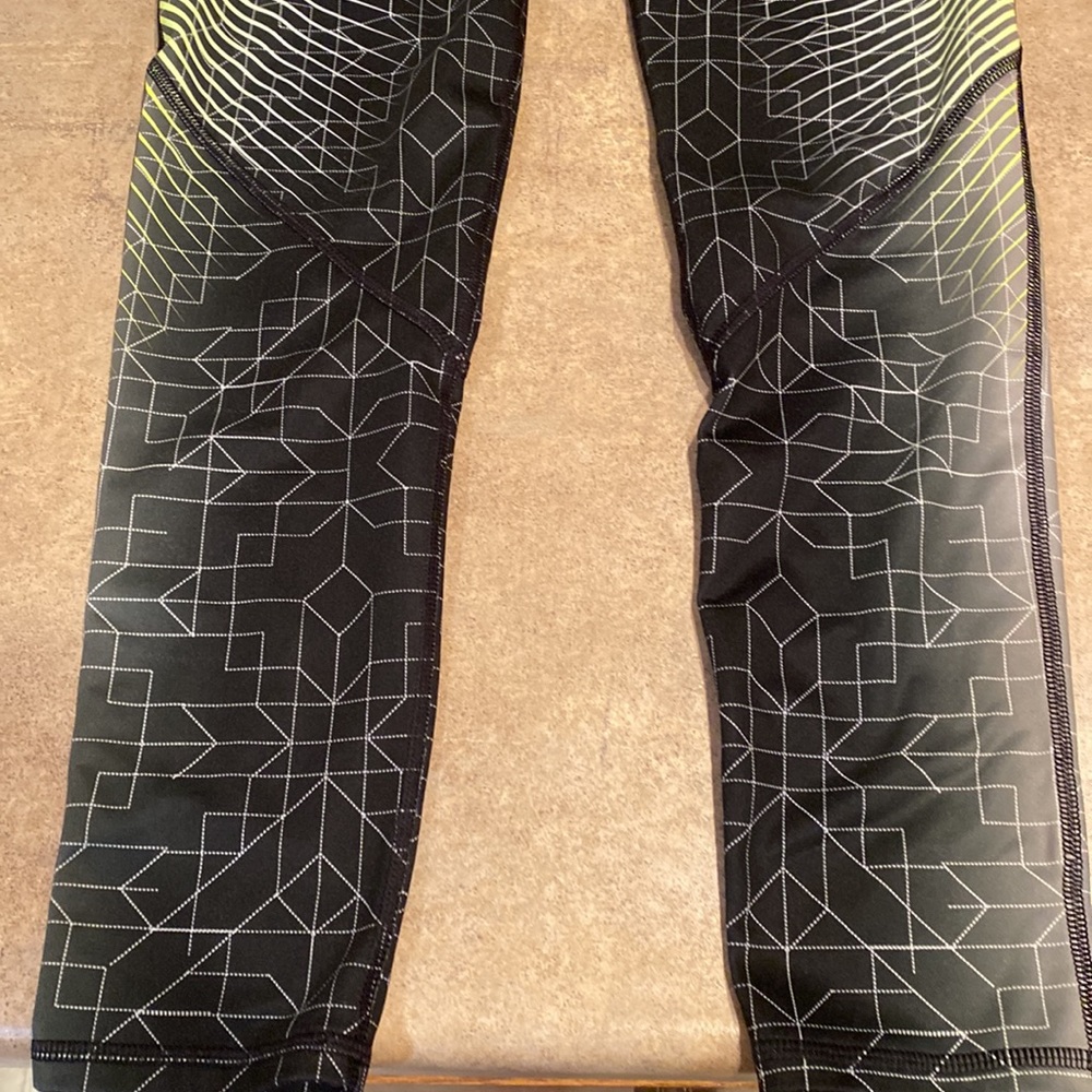 Women’s Nike leggings size large - Picture 2 of 7